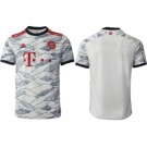 Men's FC Bayern München Jersey2