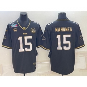 Men’s Kansas City Chiefs #15 Patrick Mahomes Black Gold Super Bowl LVII Patch And 4-star C Patch Vapor Untouchable Limited Stitched Jersey